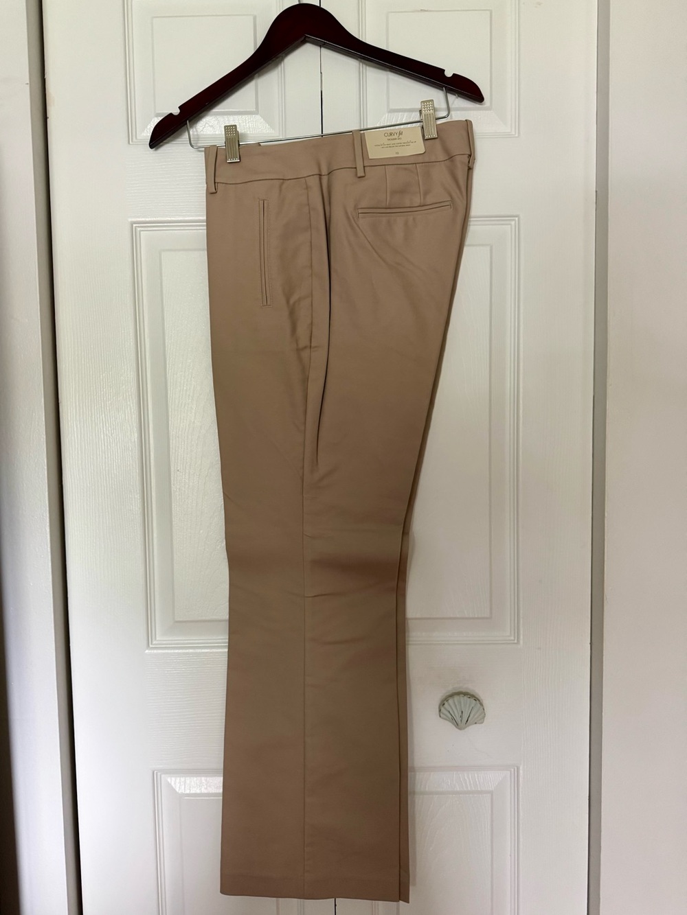 NWT-ANN TAYLOR CURVY FIT TROUSER LEG PANTS-CAMEL/TAN SIZE 12